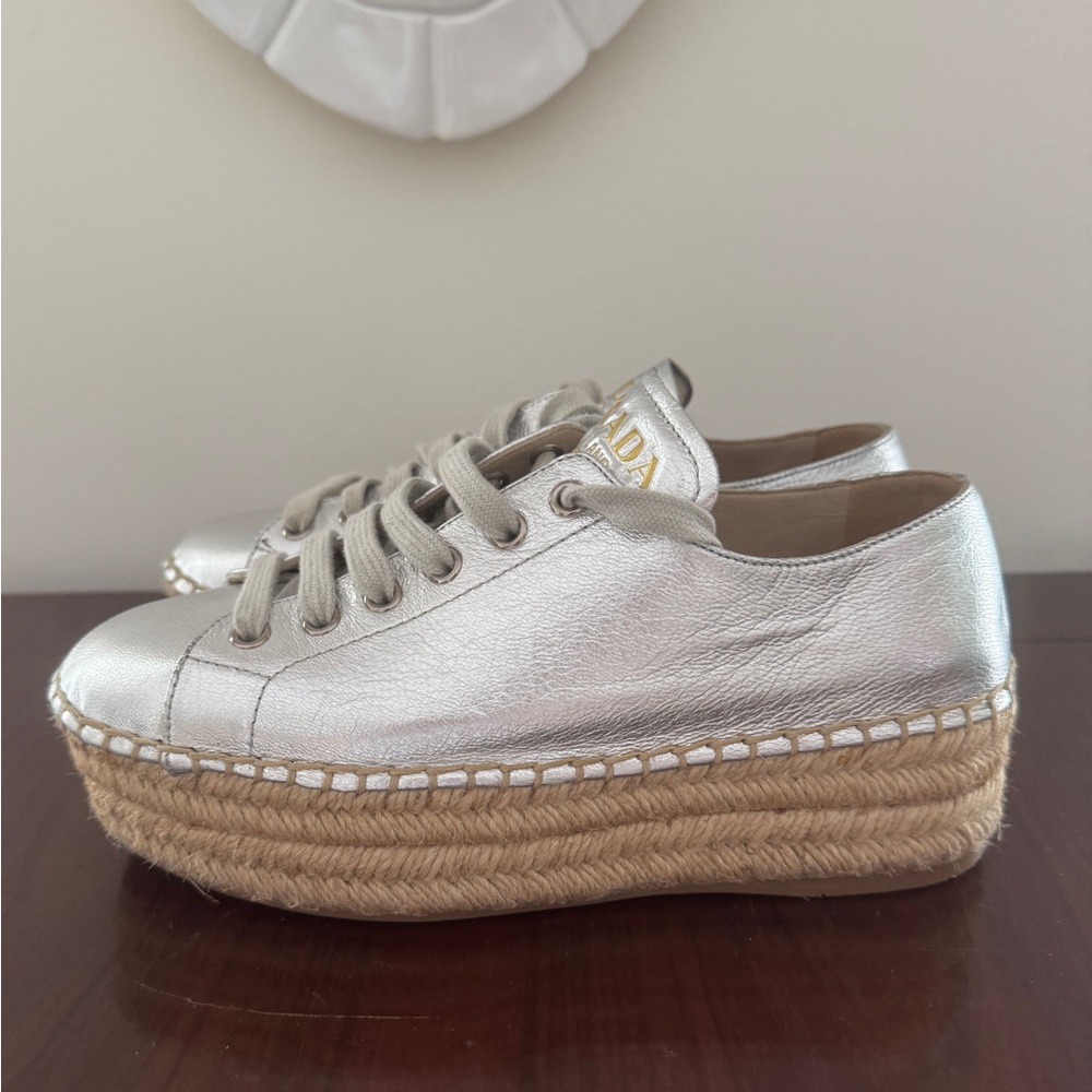 LN Prada Espadrille Platform Sneakers Metallic Silver Sz. 36.5/6.5